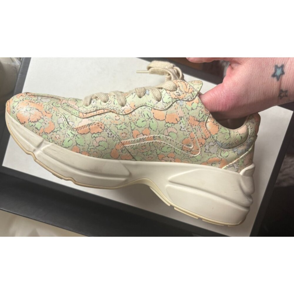 Gucci BlossomShoes Womens Lace up Sneakers Size 6-6.5 Used Dust Bag Box Included - Picture 2 of 15